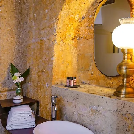 Lodge Dimora D'arte Mariano Pietrini Barcellona-Pozzo di Gotto